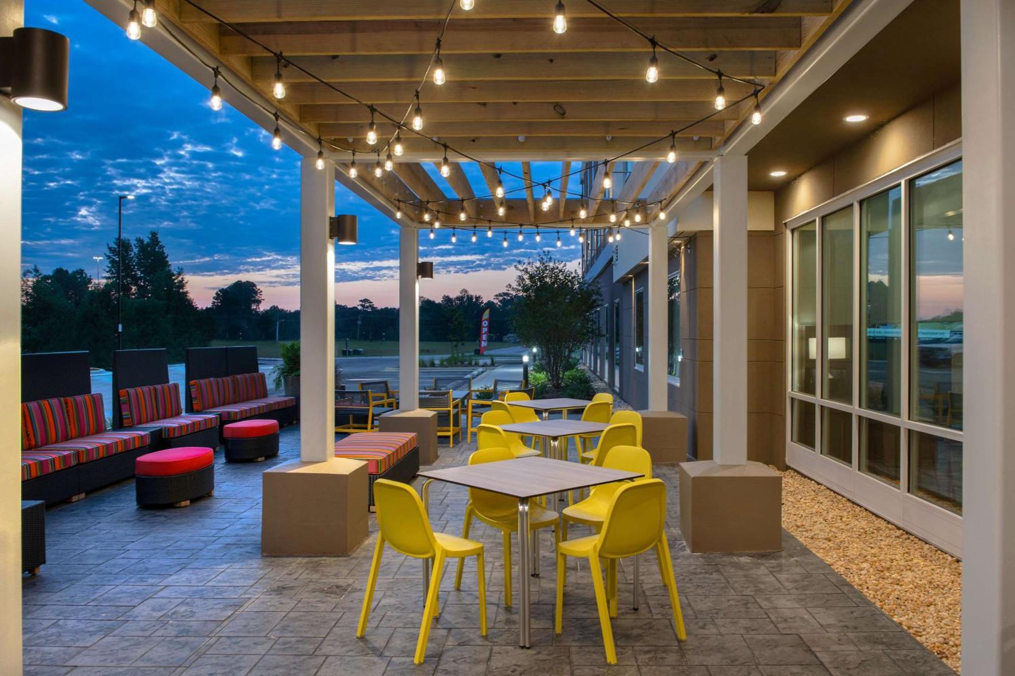 Home2 Suites By Hilton Fayetteville North Exterior foto